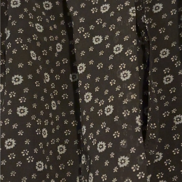 Old Navy Skirt Woman’s Medium - Picture 3 of 4